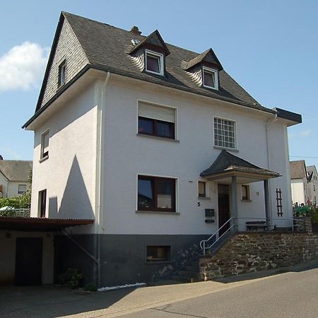 Niederburger Herberge Exteriör bild